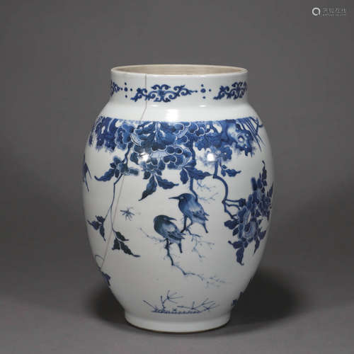 A BLUE AND WHITE BIRD AND FLOWER PORCELAIN OVOID JAR