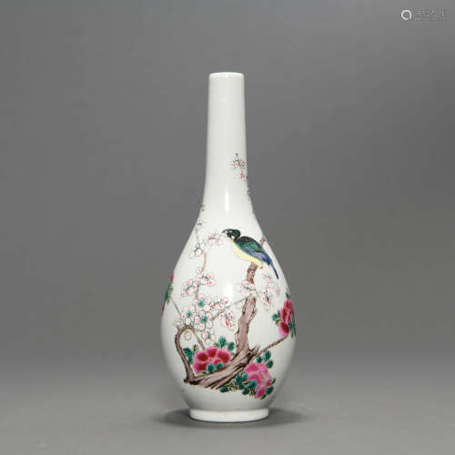 A Famille Rose Magpie and Plum Blossom Porcelain Vase， 19-20th Century