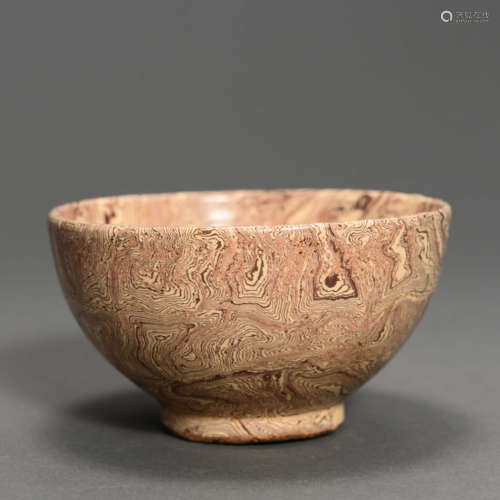 A Wood-grained Porcelain Bowl