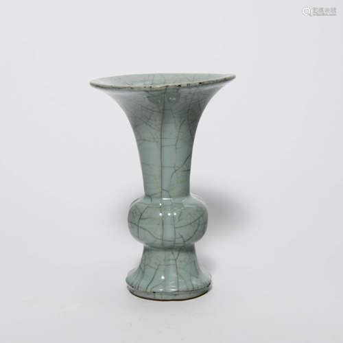 A Guan Typed Glazed  Beaker Vase, Qing Dyansty or Later