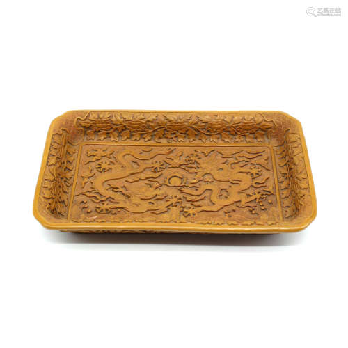 A Well Curved Dragon Rectangular Plate