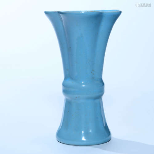 A Ru Typed Glazed Beaker Vase