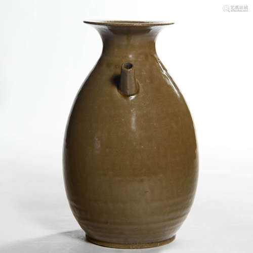 A Brown Glazed Porcelain Ewer