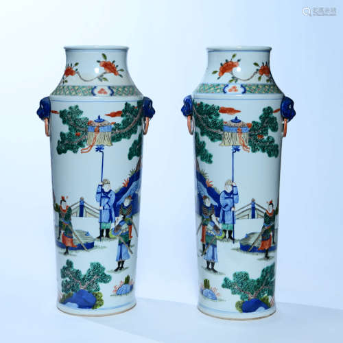 A Pair of Blue and White wucai Porcelain Vases