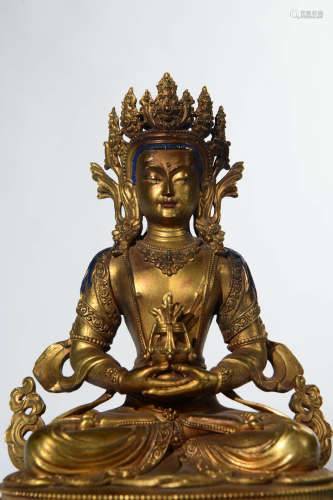 A Gilding Copper Guanyin Statue