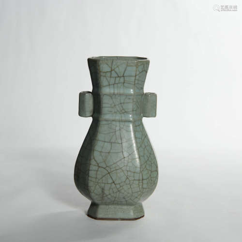 A Guan Typed Glazed  Vase