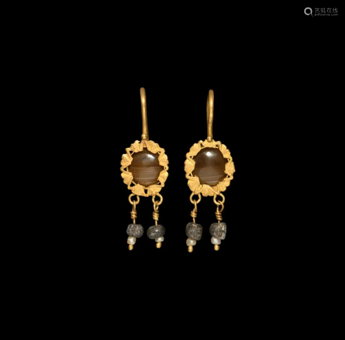 Roman Gold Earrings with Drops