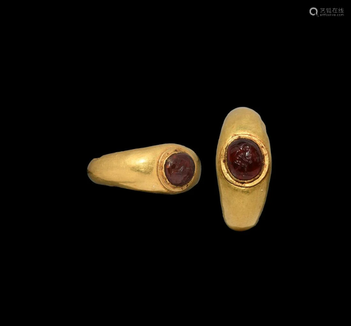 Roman Gold Ring with Cupid and Psyche Gemstone