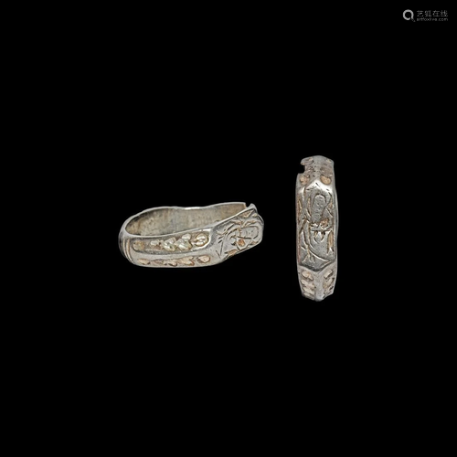 Medieval Silver Iconographic Ring with Clasped Hands