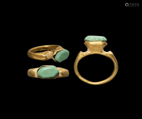 Roman Gold Ring with Turquoise Gemstone