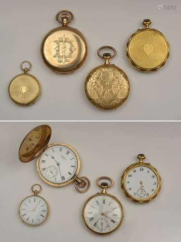Lot de 4 montres gousset en or jaune: Trois en or jaune 18 carats et une en or jaune 9 carats. Diam.: de +/-3.2cm à 4.7cm. Poids total: 220 gr.