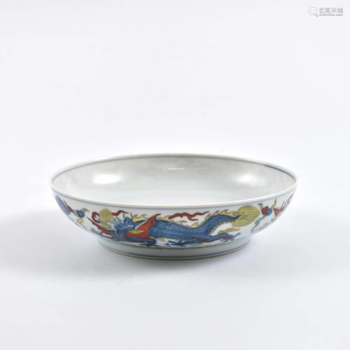 A FINE CHINESE WUCAI DRAGON BOWL