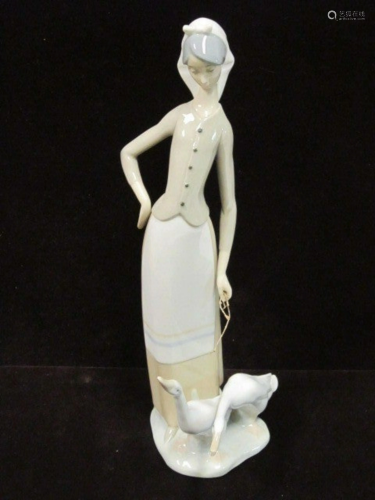 LLADRO FIGURINE