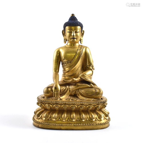 A FINE CHINESE GILT BRONZE SHAKYAMUNI BUDDHA