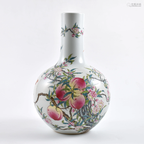 A FINE CHINESE FAMILLE ROSE PEACH ABUNDANT REWARD VASE