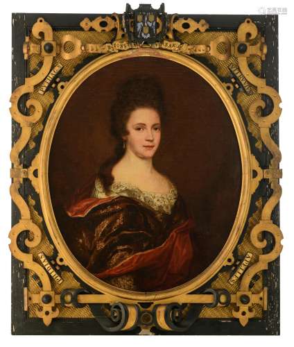 No visible signature, the medallion portrait of a lady wearing a lace corsage, late 17thC, English, oil on canvas, 92 x 111 cm. In an exceptional and imposing frame with on top the emblem of the Antwerp Guild of Saint...