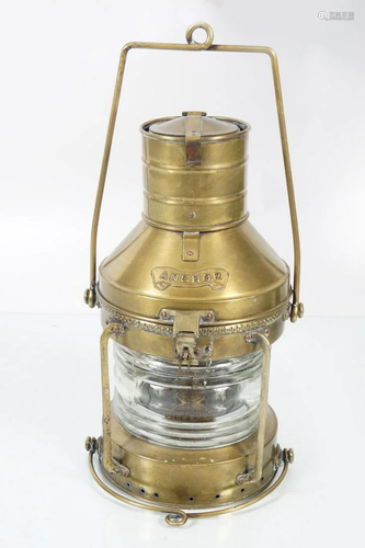 19TH-CENTURY BRASS SHIP'S LIGHT