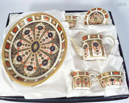 ROYAL CROWN DERBY CABERET SET