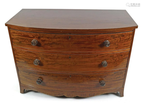 GEORGE III PERIOD MAHOGANY BOW FRONT CHEST