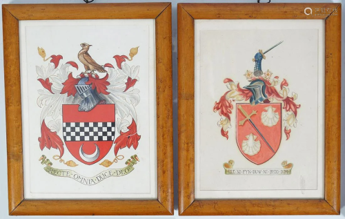 PAIR OF EARLY 19TH-CENTURY ARMORIAL CRESTS