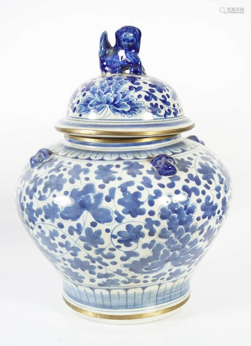 PAIR OF LARGE CHINESE BLUE AND WHITE URNS