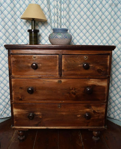 VICTORAIN PINE CHEST OF DRAWERS