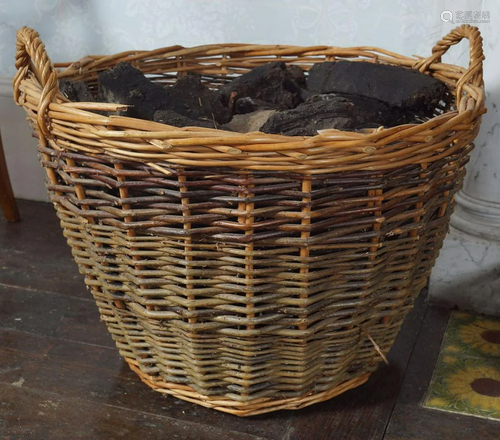 LARGE PEAT BASKET