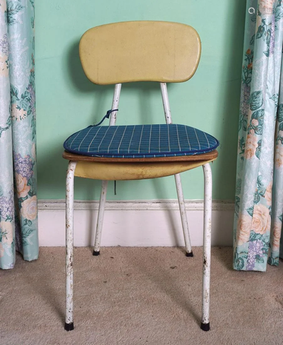 GROUP OF 4 MID-CENTURY METAL AND WOOD CHAIRS