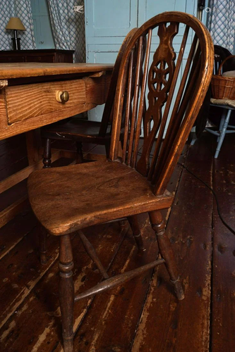 SET OF 4 19TH-CENTURY HOOPED BACK KITCHEN CHAIRS