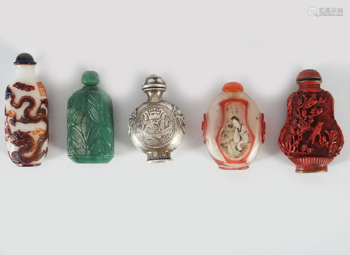 FIVE CHINESE SNUFF BOTTLES