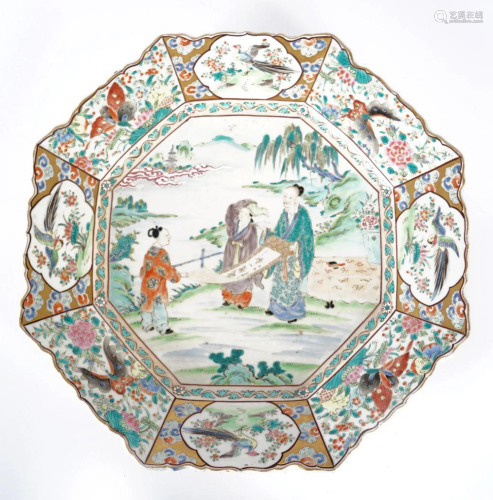 LARGE ORIENTAL FAMILLE VERTE CHARGER