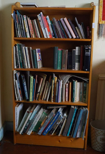 PINE OPEN BOOKSHELF