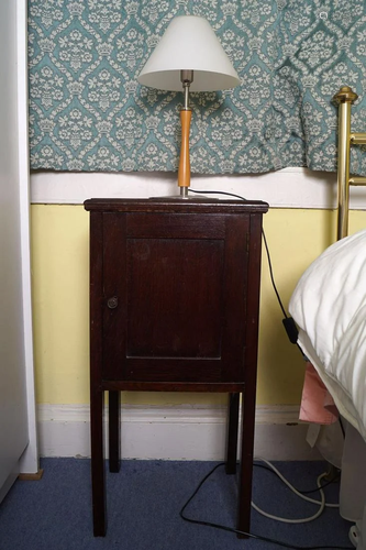 EDWARDIAN OAK BEDSIDE LOCKER