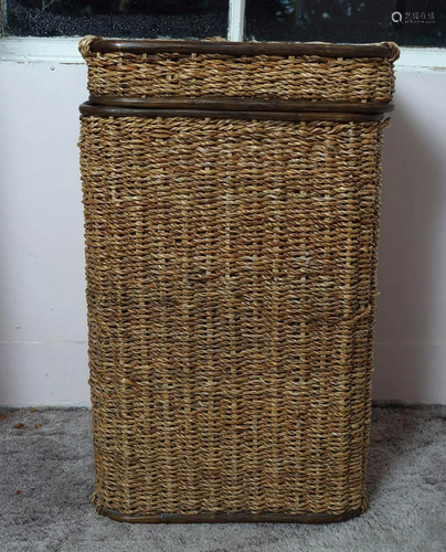 LAUNDREY BASKET