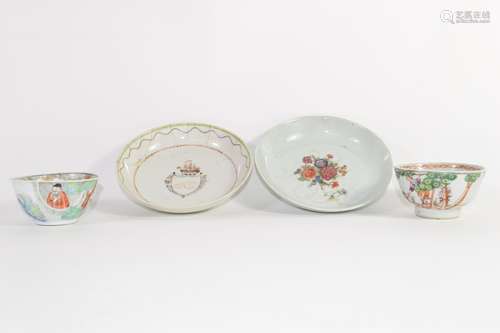 Group of Chinese ceramics including two tea bowls and two saucers (4)