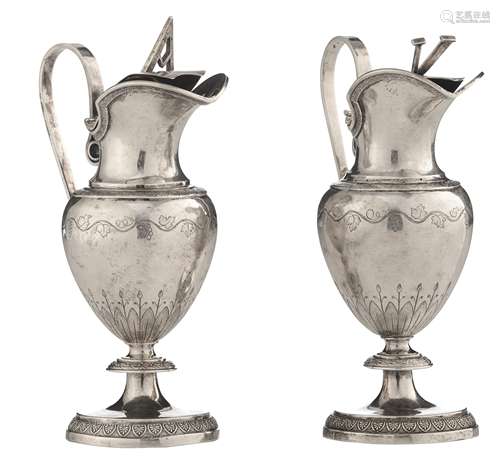 A fine Neoclassical silver ampoule set for water and wine, 'Aqua and Vino', decorated with palmettes and vines, 833/000, Belgian hallmarks, Dutch period (1815-1830), H 15,5 cm, total weight: ca. 365 g