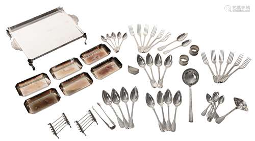 A collection of Belgian Art Deco silver cutlery, decorated with the coat of arms of the 'Koninklijke Gilde St.-Andries', consisting of 12 large and one smaller fork, 8 large and 5 smaller soup spoons, 12 dessert spoon...