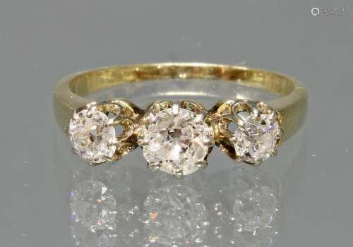Ring, Gold 585, 3 Diamanten zus. ca. 0.60 ct., Altschliff, 3 g, RM 17