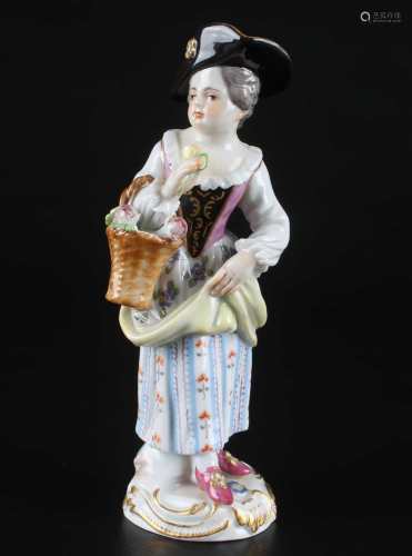 Meissen Gärtnerkind Mädchen mit Blumenkorb, gardeners child with flowerbasket,Meisse