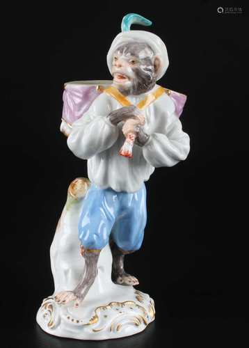 Meissen Paukenträger aus der Affenkapelle, kettledrum carrier monkey chapel,Meissen P