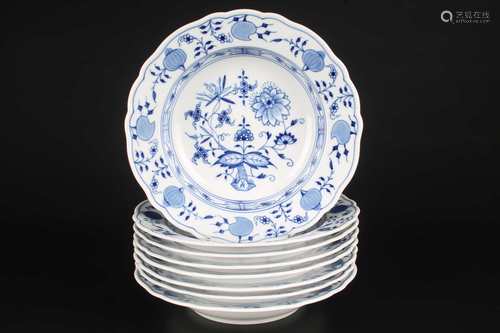 Meissen 8 Suppenteller Zwiebelmuster, soup plates,Meissen 8 Suppenteller Zwiebelmuster