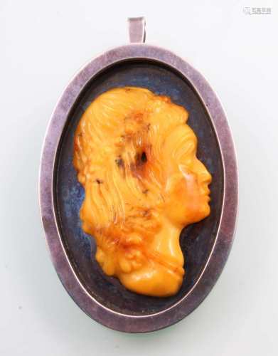 Jugendstil Bernstein Kamee Silberanhänger, art nouveau butterscotch amber silver pendant,b