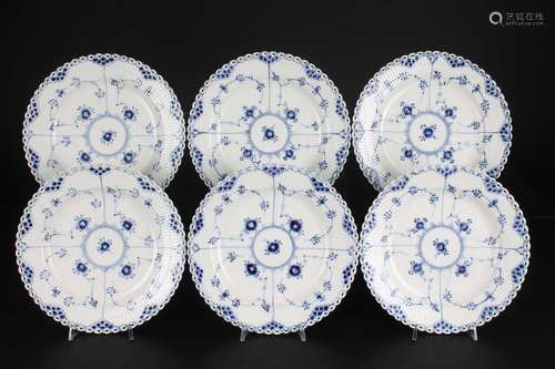 Royal Copenhagen Musselmalet Vollspitze 6 Speiseteller, 6 dining plates blue fluted full lace,/