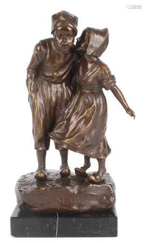 Bronze Figurengruppe by Martin & Piltzing Berlin, the secret figurine,Bronze Figureng