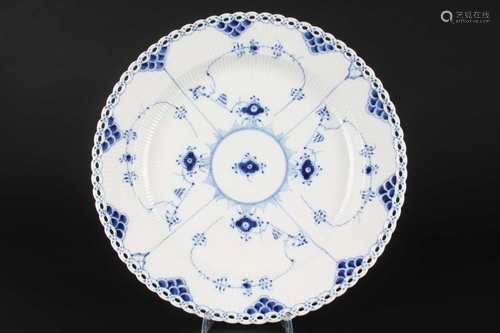 Royal Copenhagen Musselmalet Vollspitze großer Platzteller, charger plate blue fluted full lace