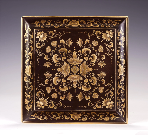 A CHINESE CARVED LACQUER SQUARE PLATE