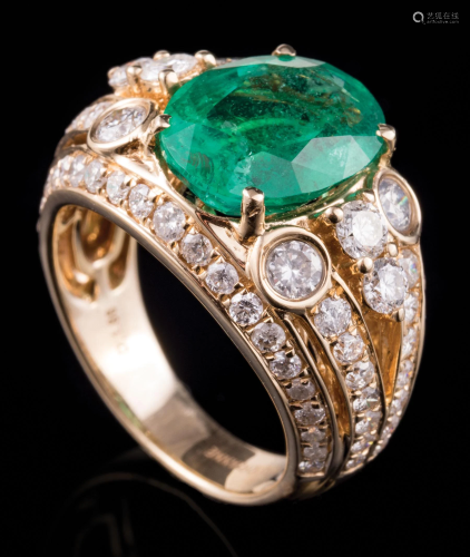 14 kt. Yellow Gold, Emerald and Diamond Ring