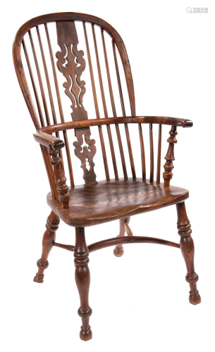 Antique English Elm Windsor Chair