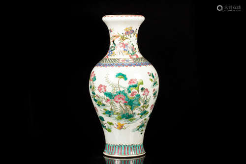 FAMILLE ROSE 'FLOWERS AND BIRDS' VASE