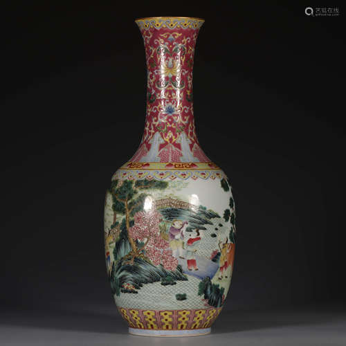 A FAMILLE ROSE FIGURES PORCELAIN VASE